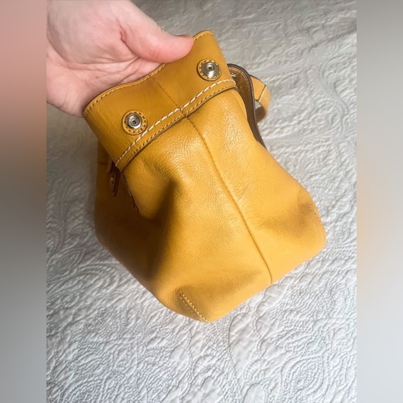 Coach Soho Leather Pleated Tote Satchel Yellow F13732 Shoulder Strap Purse - Picture 3 of 6